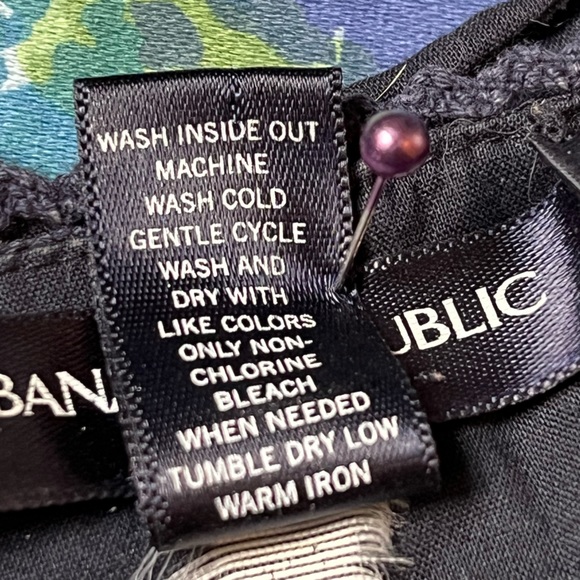 Navy Blue Banana Republic Top - Picture 5 of 7